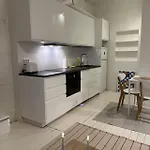 Small And Cosy In Kallio 아파트